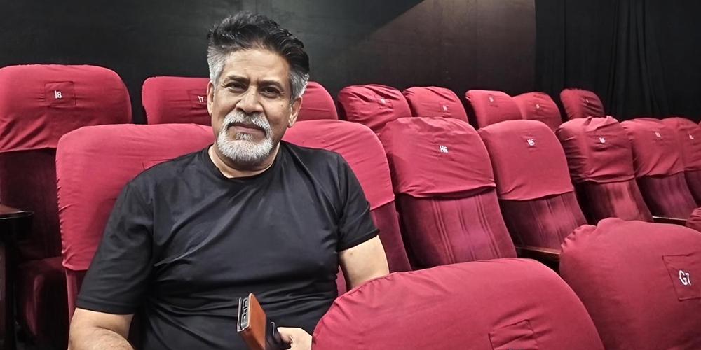 रङ्गमञ्चले मेरो कलाकारितालाई अनुशासित बनाउँछ : अभिनेता सरोज खनाल