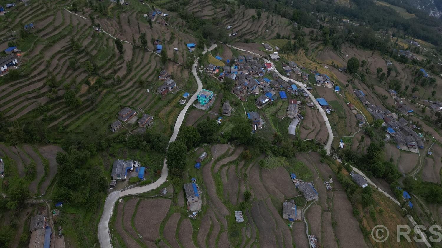 पर्यटकीयस्थल टोड्के जोड्ने सडक स्तरोन्नति