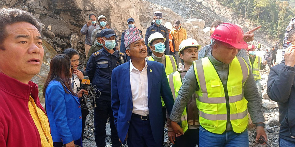 चैतभित्रै काठमाडौँ पानी पुर्‍याउने गरी काम गर्न मन्त्री चौधरीको निर्देशन