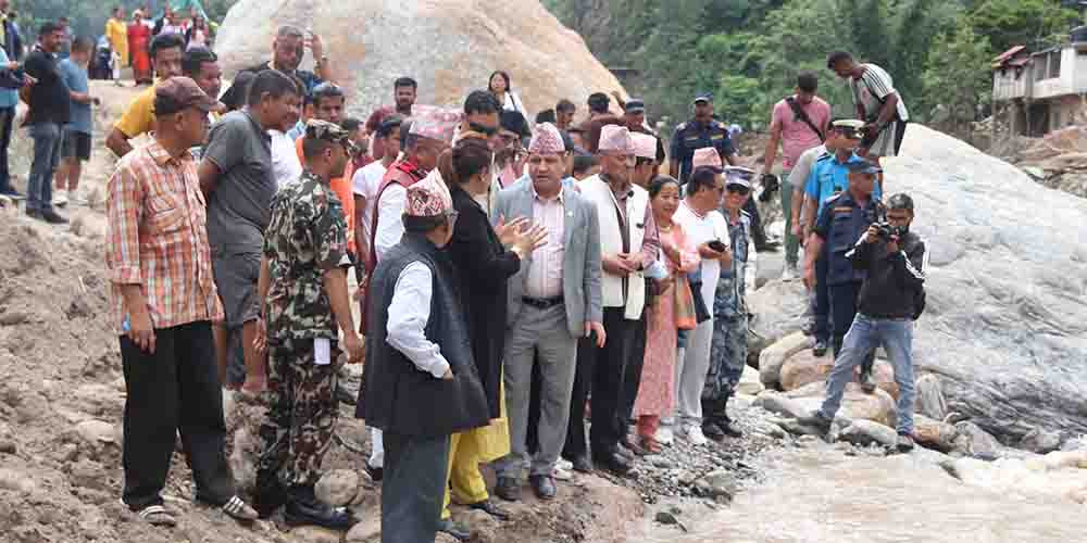 राहत, क्षतिपूर्ति र पुनःनिर्माणमा ढिलाइ नगर्न मन्त्री ज्वालाको निर्देशन