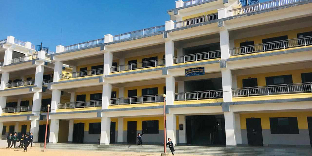 सहरी मोहले घट्दैछन् गाउँका विद्यालयमा विद्यार्थी