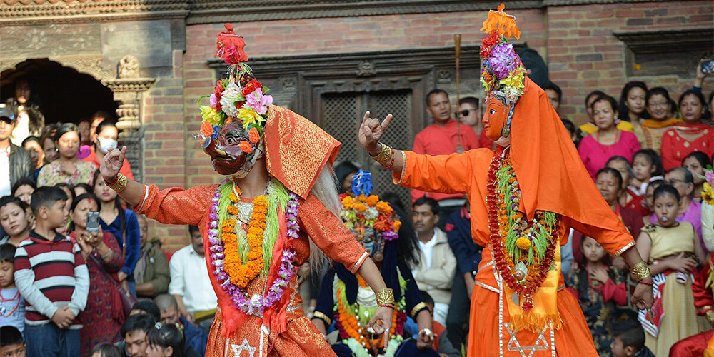३८३ वर्ष पुरानो कार्तिक नाच आजदेखि