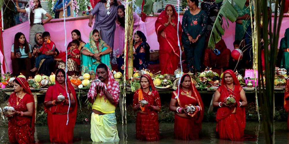 भव्यरूपमा मनाइयो छठ (तस्बिर सहित) 