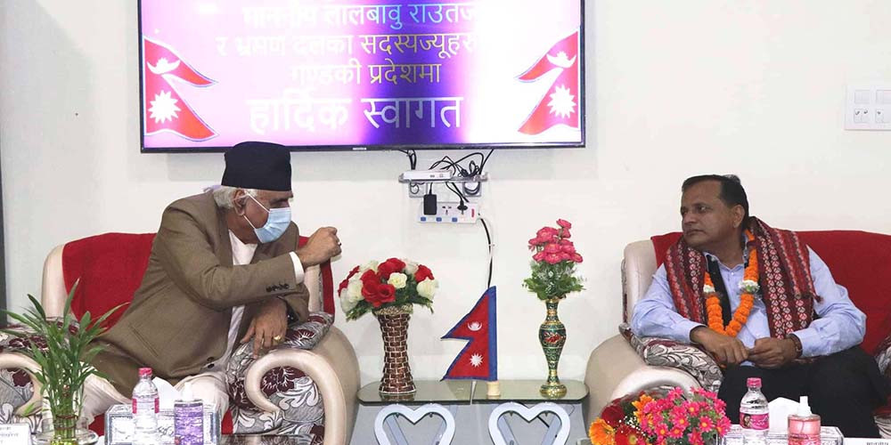 गण्डकी र प्रदेश २ का मुख्यमन्त्रीबीच भेटवार्ता : संघीयता मजबुत पार्न प्रदेशबीच सहकार्य गरौँ 