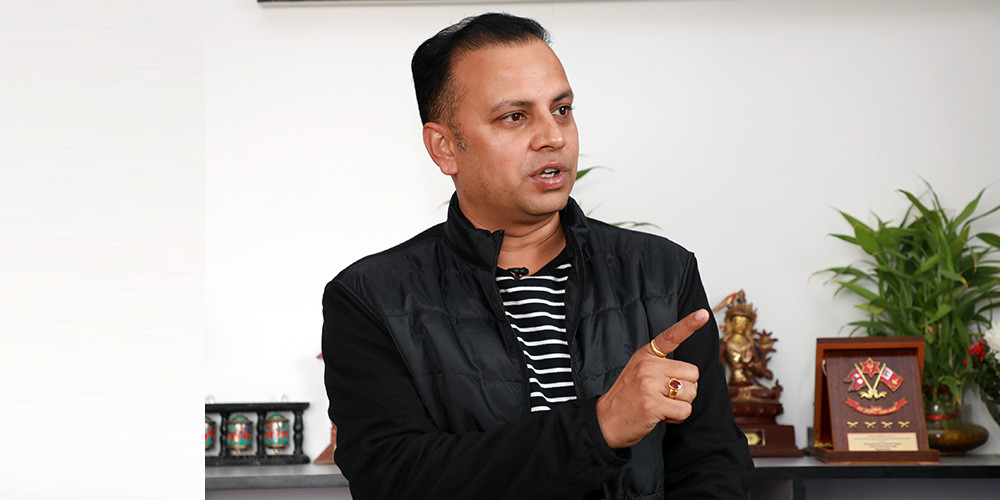 जनतालाई सपनाको ठूलो महल नभई ससाना सेवा दिए पुग्छ : सांसद मनिष झा