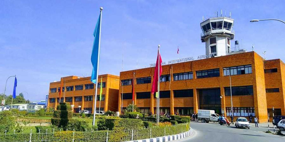 विमानस्थलबाट २५ हजार अमेरिकी डलरसहित चिनियाँ नागरिक पक्राउ
