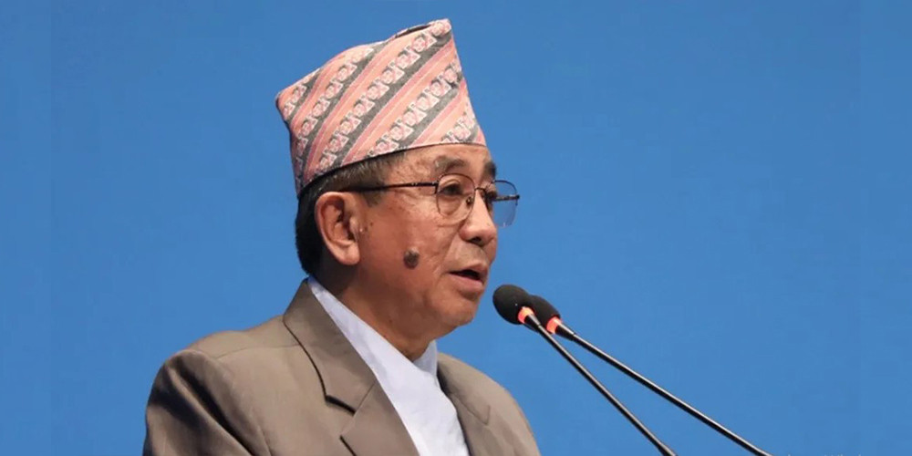 केएमसी चिकित्सक निलम्बनः समस्या समाधान गर्न शिक्षा मन्त्रीको निर्देशन