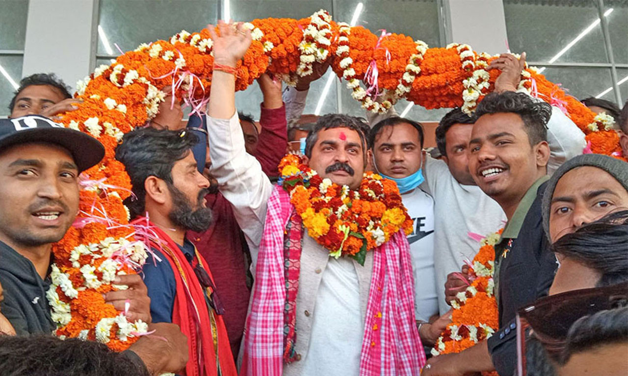 नव  नियुक्त प्रमुख झाद्वारा पदभार ग्रहण