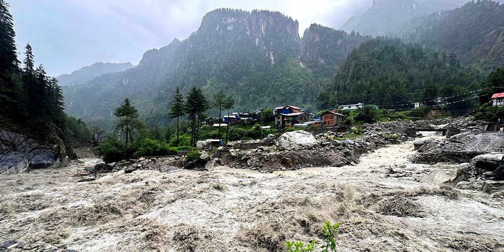 मनसुनयता विपद्‍बाट २२५ को मृत्यु, ४९ जना बेपत्ता 