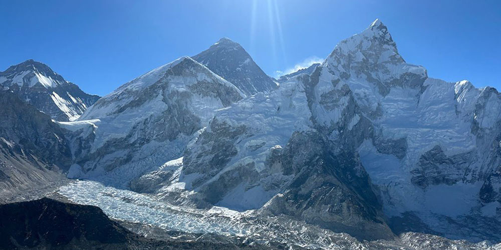 सगरमाथा आरोहण उत्साहजनक : आरोहणबाट उठ्यो ५० करोडभन्दा बढी राजस्व