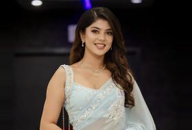 नायिका सनिषा भट्टराई