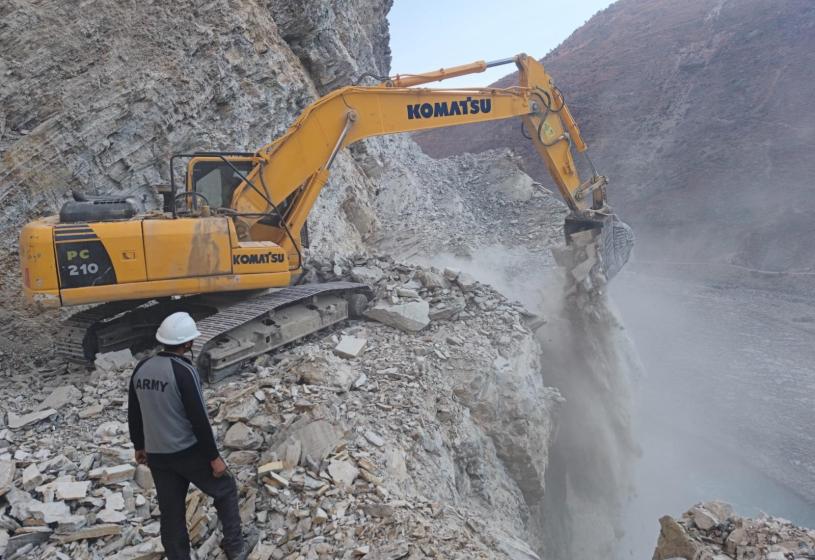 सेनाद्वारा ३२ सडक आयोजना सम्पन्न, चौध सय किलोमिटर सडक निर्माण