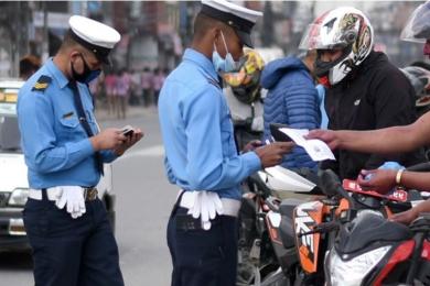 ‘राइड सेयरिङ’का एक सय पचहत्तर जना चालकलाई कारबाही