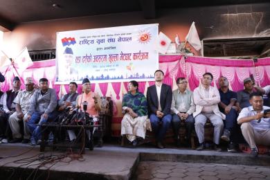 एमाले अध्यक्ष ओली भन्छन् : ‘हाहुको सरकारलाई देश जिम्मा लगाएर विदेश भाग्दैनौं’