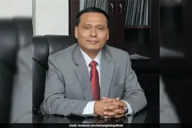 म कुनै पार्टीमा आबद्ध हुने विषयमा छलफल भएको छैन : मन्त्री घिसिङ