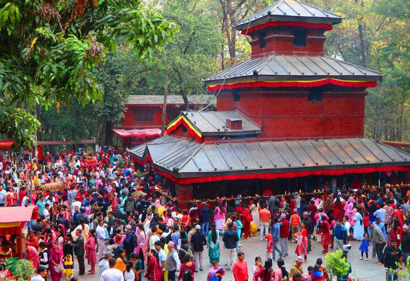 चैते दसैँमा बागलुङ कालिकामा भक्तजनको भिड