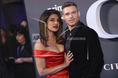 प्रियंका चोपडा अभिनित सिरिज ‘सिटाडेल’को प्रिमियर (फोटो फिचर) 