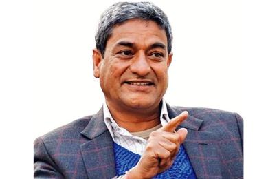 राष्ट्रपतिजीले संविधान च्यात्ने काम गरिन् : रमेश लेखक