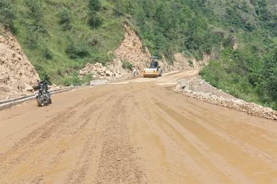 मालढुंगा–बेनी सडक कालोपत्र गर्न १३ दिन यातायात बन्द 